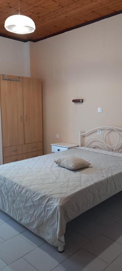 Nikis Apartments อากิออส กอร์ดิออส ภายนอก รูปภาพ