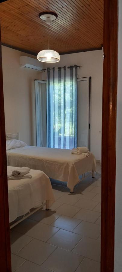 Nikis Apartments อากิออส กอร์ดิออส ภายนอก รูปภาพ