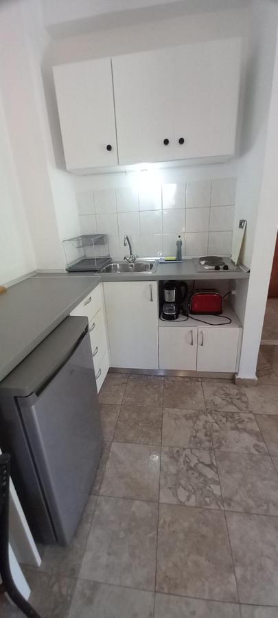 Nikis Apartments อากิออส กอร์ดิออส ภายนอก รูปภาพ