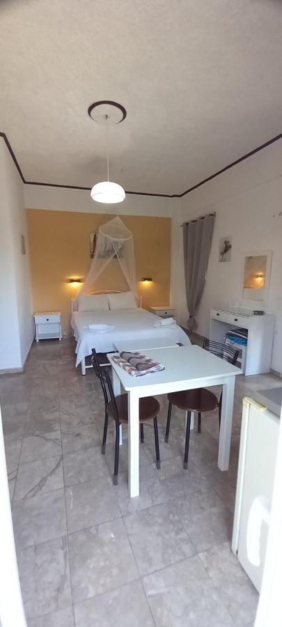 Nikis Apartments อากิออส กอร์ดิออส ภายนอก รูปภาพ